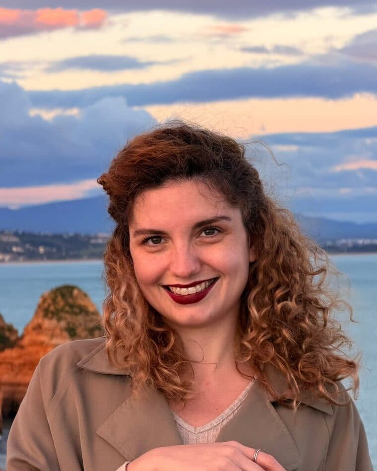 Joana Lopes Mesquita — Full Stack Designer & Creative Director, Joolomee